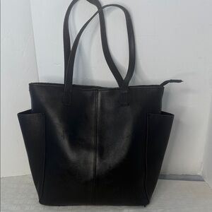 Duluth Trading Co. Black Leather Tote Bag Shoulder Straps Zip Closure Pockets